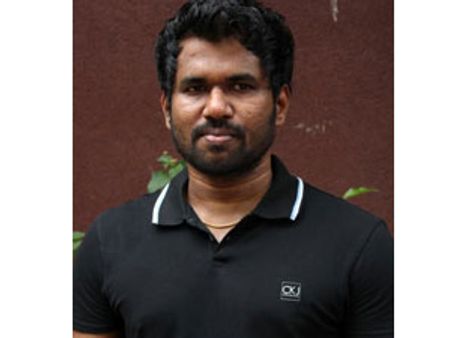 தமிழில் இதுவரை சொல்லாத அழகிய காதல் கதை!