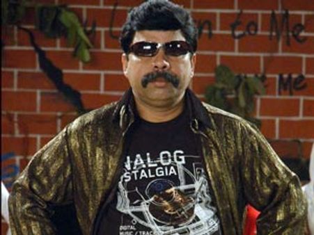 பவர் ஸ்டார் அல்ல பிராடு ஸ்டார் சீனிவாசன்: குவியும் மோசடி புகார்கள்