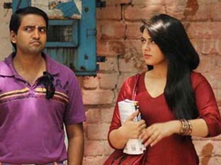 சந்தானத்தின் ஏஞ்சலினா ஜூலி ஹன்சிகா