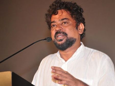 சந்தோஷ் சிவன் இயக்கும் இனம்… பர்ஸ்ட் லுக்