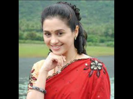 சீரியலில் இருந்து காணாமல் போகும் கதாநாயகிகள்!