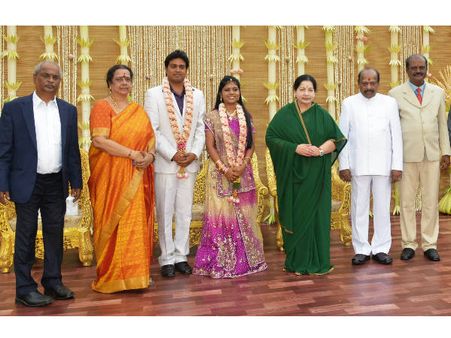 தயாரிப்பாளர் ஏஎல்எஸ் நாச்சியப்பன் மகன் திருமண வரவேற்பு - முதல்வர் நேரில் வாழ்த்து