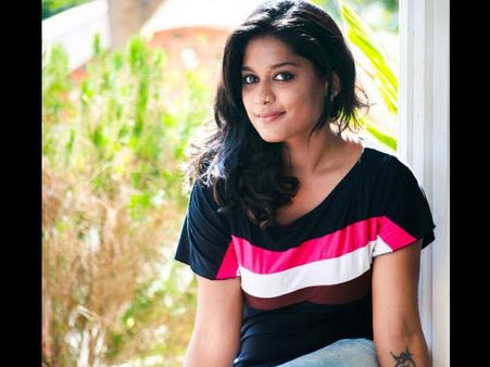 சினிமாவில் கண்டிப்பா நடிக்க மாட்டேன்… தீபிகாஷி