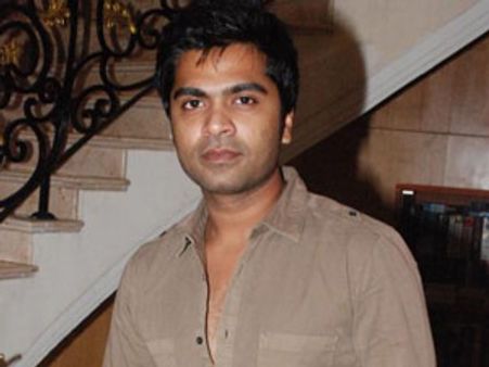 சிம்பு... ஒரு ப்ளேபாய் சாமியாராகி சம்சாரியாகும் கதை!