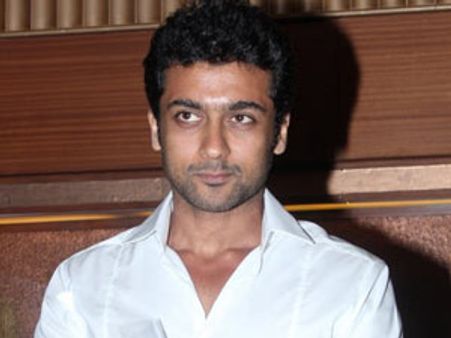 ஜொலிக்குமா சூர்யாவின் 'துருவ நட்சத்திரம்'?