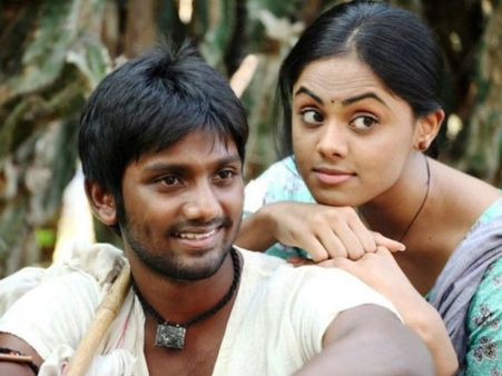 சமூக அமைதி குலையும்-பாரதிராஜாவின் 'அன்னக்கொடிக்கு' தடை கோரி வழக்கு: படம் நாளை ரிலீஸாகுமா?