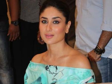 ‘சத்யாகிரஹ்’ மூலம் ‘கரீனா கபூர் கான்’ ஆக அறிமுகம் ஆகும் கரீனா