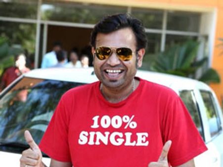 மலையாளத்தில் அறிமுகமாகும் பிரேம்ஜி!