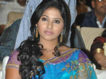 நடிகை அஞ்சலிக்கு சென்னை ஹைகோர்ட் எச்சரிக்கை.... ஜூலை 9ல் ஆஜர்படுத்த போலீசுக்கு உத்தரவு