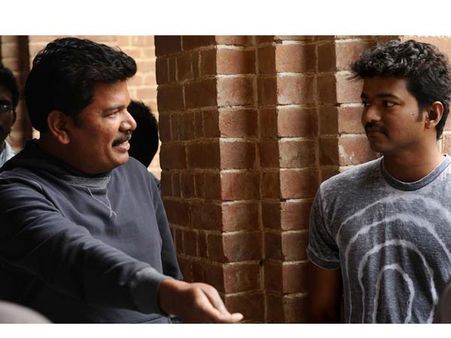 ஷங்கருக்காக டேட்ஸை பத்திரப்படுத்தியுள்ள விஜய்