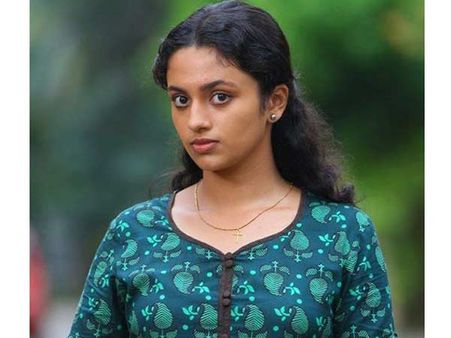 'அட்டகத்தி' தினேஷ்- மாளவிகா நாயரின் 'குக்கூ'!