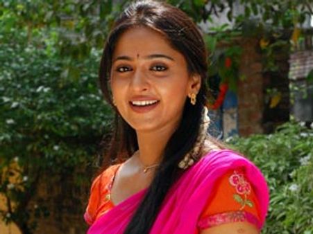 என் அழகு ஏன் குறைஞ்சிருச்சி தெரியுமா? - அனுஷ்கா விளக்கம்