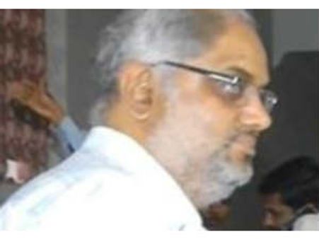 வசூல் ராஜா, நண்பன் படத் தயாரிப்பாளர் ரவிசங்கர் பிரசாத் பிணமாகக் கண்டெடுப்பு