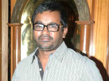 யாராவது பணக்காரர் என்னைத் தத்தெடுத்தால் சினிமாவிலிருந்து விலகத் தயார்... - செல்வராகவன்