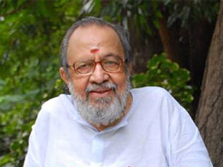 ஓவியராக வாழ்க்கையைத் தொடங்கி இலக்கியத்தில் காவியங்கள் படைத்த வாலி