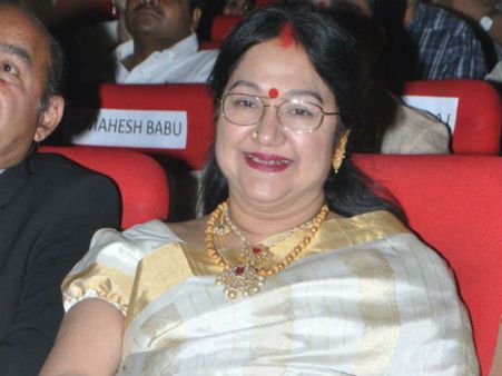 மஞ்சுளாவுக்கு திரையுலகினர் கண்ணீர் அஞ்சலி- நாளை இறுதிச் சடங்கு!