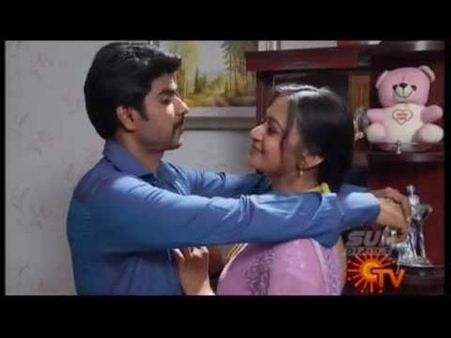 பாரதி - சந்தோஷ் பிரிவும்… சந்தோஷ் – தேவி காதலும்: பொம்மலாட்டம் சில சுவாரஸ்யங்கள்