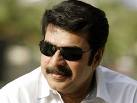 சோலார் பேனல் மோசடி: மம்முட்டியிடமும் போலீஸ் விசாரணை?