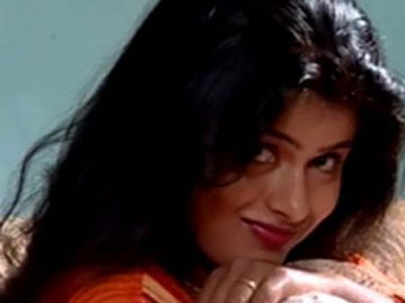 விபத்தில் பறி போன அழகு: 12 ஆண்டுக்குப் பிறகு ரூ 1.27 கோடி நஷ்டஈடு பெற்ற நடிகை