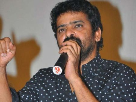 சந்துருவின் குடும்பம் பணம் பறிக்கும் கும்பல் - செய்தியாளர்களிடம் ஆதாரங்கள் தந்த அமீர்