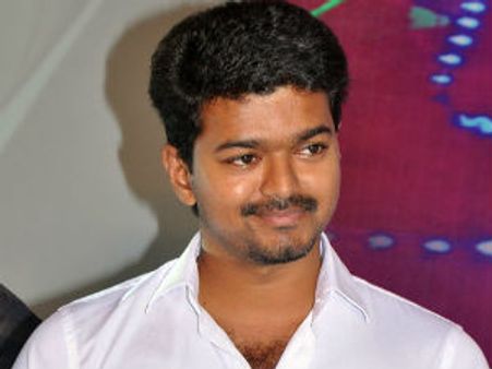 பொறுமை... கண்ணியம்... அமைதி - ரசிகர்களுக்கு விஜய் வேண்டுகோள்!