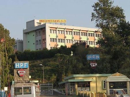 திட்டமிட்டு 'கொல்லப்படும்' ஊட்டி இந்துஸ்தான் போட்டோ பிலிம்ஸ்... காப்பாரா ஜெயலலிதா?