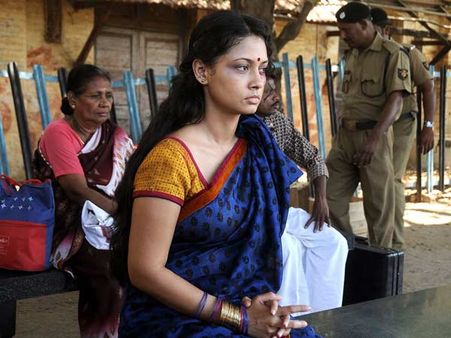 தமிழ்ல பேசலன்னா கொன்னேபுடுவேன்- 'கன்னுக்குட்டி' பூஜாவிடம் செல்லமாய் கோபித்த சீமான்!