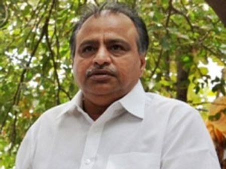 தலைவா பட தயாரிப்பாளருக்கு நெஞ்சு வலி: மருத்துவமனையில் அனுமதி