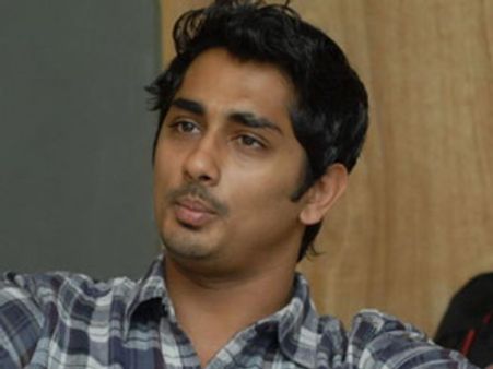 விஜய்க்காக போராடுவோம்.. சினிமாவுக்கு நீதி வேண்டும் - ட்விட்டரில் பொங்கும் சித்தார்த்!