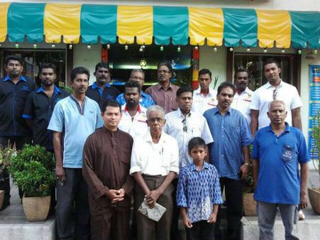 மெட்ராஸ் கஃபேவை மலேசியாவில் திரையிடக் கூடாது: தமிழர்கள் போராட்டம்