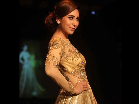 தக தகவென ஜாலிக்கும் யம்மி மம்மி கரீஷ்மா