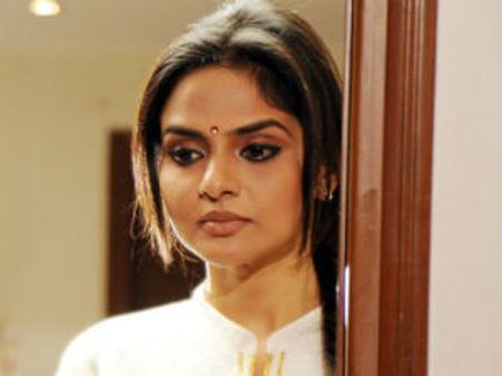 குட்டைப் பாவாடை அணியச் சொல்லி நிர்ப்பந்தித்தார்கள்! - நடிகை மதுபாலா