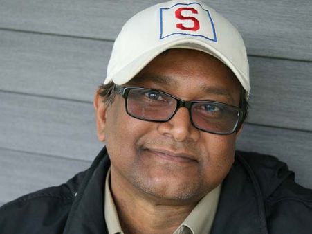 தி சீக்ரெட் வில்லேஜ் - இந்திய தமிழர் இயக்கிய ஹாலிவுட் படம்