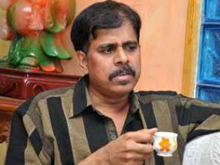 பத்திரிக்கையாளர்களை நாய்கள் என்று பேசிய ஆர்.கே. செல்வமணி… பகிரங்க மன்னிப்பு கேட்டார்