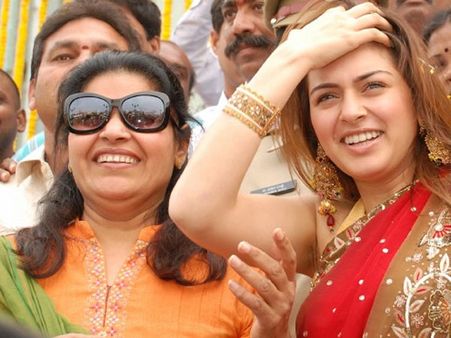 ஹன்சிகா-சிம்பு திருமணம் எப்பொழுது?: அம்மா மோத்வானி விளக்கம்