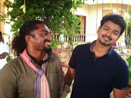 ஷங்கர் பட ரேஞ்சில் ஜில்லாவில் கிளைமாக்ஸ் சண்டை காட்சி