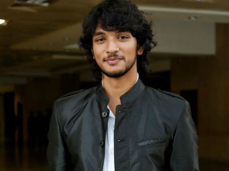 கௌதம் கார்த்திக்கை பிரச்சினையில் சிக்க வைத்த ‘ஹேர்ஸ்டைல்’....