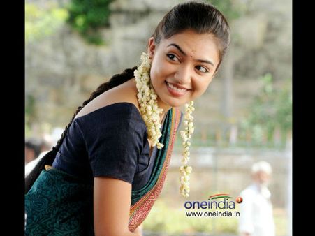 தொப்புளுக்கு டூப் ... இயக்குநர் சற்குணம் மீது நடிகை நஸ்ரியா புகார்!