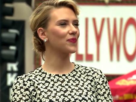 உலகிலேயே செக்சியான பெண்ணாக நடிகை ஸ்கார்லெட் ஜொஹன்சன் தேர்வு