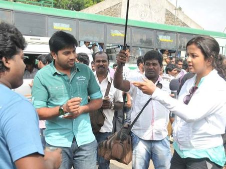 கிருத்திகா உதயநிதியின் வணக்கம் சென்னைக்கு வரிவிலக்கு கொடுத்த அதிகாரி மாற்றம்!