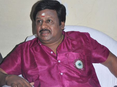 ராமராஜனுக்கு வாழ்நாள் சாதனையாளர் விருது!!!!!!!!