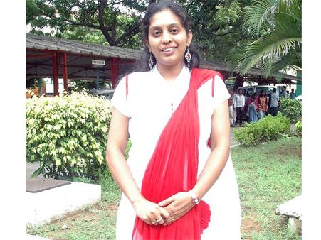 புதுஹீரோயின் கொடுத்த டார்ச்சர்... வருத்தத்தில் பெண் தயாரிப்பாளர்!