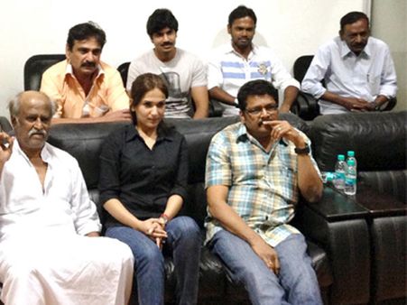 கோச்சடையான் விளம்பரங்களில் புறக்கணிப்பா? ரவிக்குமார் ஆதங்கம்!