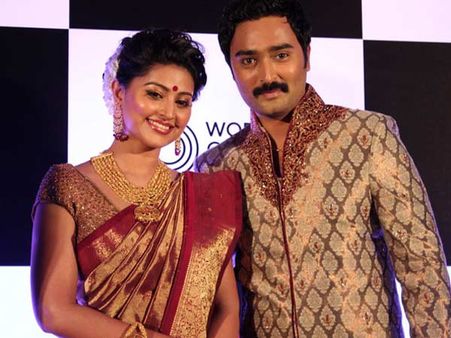 விளம்பரத்தில் ஜோடி சேரும் நட்சத்திர தம்பதிகள்…