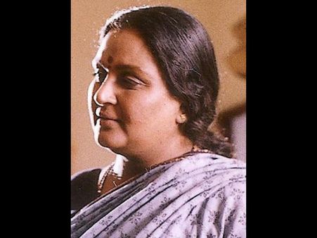 சின்னத்திரையில் அசத்தும் வில்லிகள்…