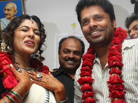 பதிவு திருமணம் செய்து கொண்டார் நடிகை ரீமா கல்லிங்கல்