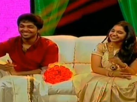 'சன், ஜெயா'.. பாரபட்சமில்லாமல் தலை தீபாவளி கொண்டாடிய ஜி.வி.பிரகாஷ், சைந்தவி!