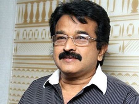 'ஹீரோவைத் திருப்திப்படுத்த ஓடாத படத்துக்கு தியேட்டரை ப்ளாக் பண்ணுவதா?' - கேயார் கண்டனம்