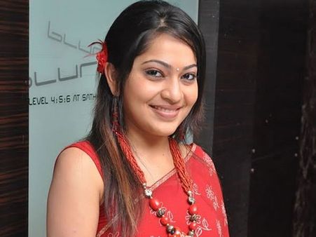 விஜய் டிவி ரம்யாவுக்கும் அஜீத்துக்கும் கல்யாணம்!