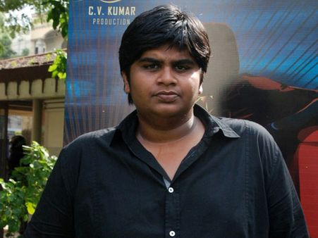 தன்னை வைத்து படமெடுக்காவிட்டாலும், தயாரிப்பாளரைப் பாராட்டிய பீட்சா இயக்குநர்!